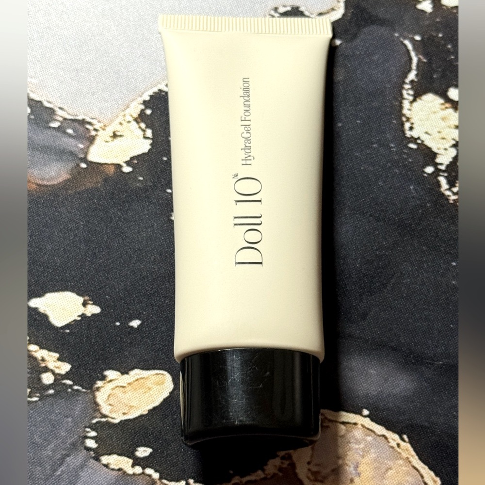 DOLL 10 HYDRAGEL FOUNDATION